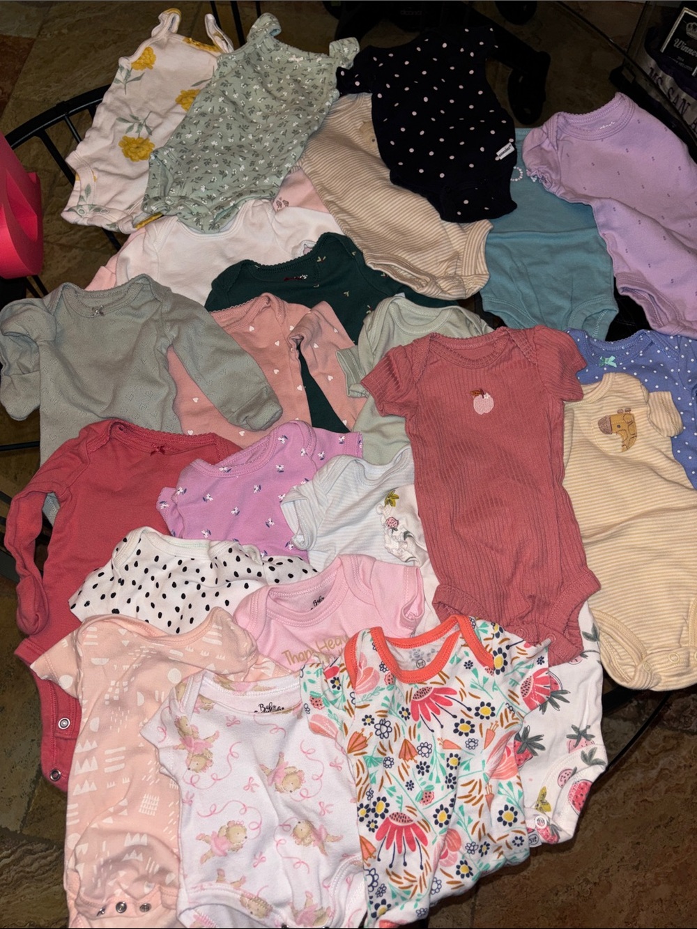 Newborn girl clothes bundle 24 pieces